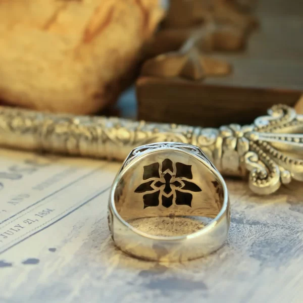 Introducing the exquisite Silveringdom Matching Rings in dark silver, designed to symbolize unity and elegance. Each ring features a delicate four-leaf clover motif, intricately crafted to bring luck and prosperity to its wearer. The dark silver finish adds a touch of vintage charm, making these rings perfect for those who appreciate timeless beauty. Whether you’re celebrating a special bond or simply indulging in a piece of fine jewelry, these matching rings from Silveringdom are a perfect choice. Their unique design and meaningful symbolism make them a cherished addition to any collection. Embrace the elegance and significance of these beautifully crafted rings, and let them be a testament to your enduring connection.